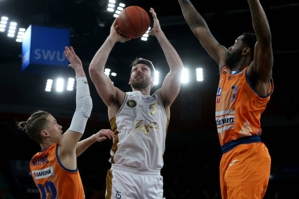 他们需要融 他们需要融